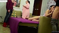 free оргия на 4 и 1 кровати двоюродные братья моя домашняя пара свингеров ана марко и эрик мэнли больше видео пары free