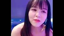 free 大波美眉撕破絲襪和粉絲在ktv嗨 free
