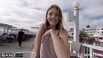 free настоящие тинки тинка играет с киской на публике в видео от первого лица free