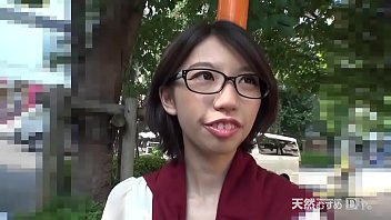free めがね素人 めがねが似合うアニオタをナンパしちゃいました つぐみ 1 free