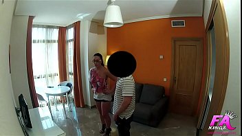 free сириа собирается трахнуть швейцара своего дома чтобы преподать всем урок free