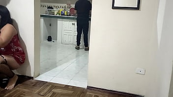 free лучший друг моей жены приезжает к нему в гости и я не могу не изменить ему с его лучшим другомя верная жена но мне free