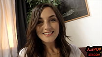 free модель в видео от первого лица скачет на члене после раздевания в эротической паре free