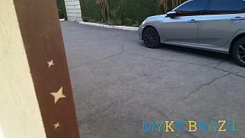 free когда я приехал в люкс очень горячая и рабуда спутница уже ждала меня в постели я принял душ и поставил ее на free