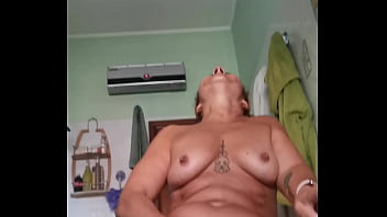 free enak i masturbate my clit and then give a hot blowjob that fills my mouth with cum free