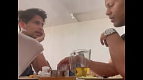 free трейлер мы пошли в отель чтобы дать тебе твердый член как десерт в попку моего любопытного натурального друга free