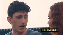 free пухлая мачеха с большими сиськами наташа найс помогает пасынку продлить половое влечение free