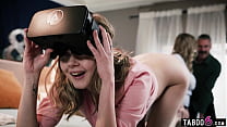 free крошечная 18летняя приемная дочь получила от отчима vrгарнитуру free