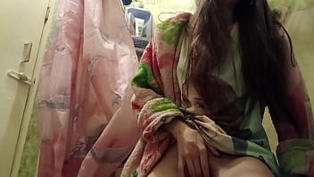 free я живу с родителями в одной комнате поэтому я запираюсь в ванной чтобы мастурбировать free