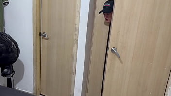 free моя соседка ждет меня в своей комнате голая готова чтобы я хорошо трахнул ей потому что ее возбужденный муж free